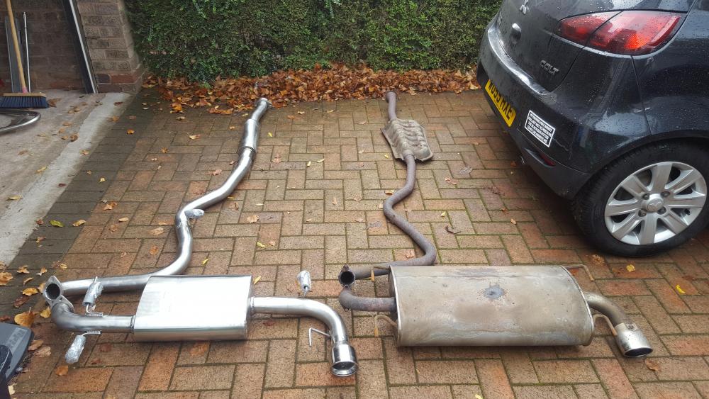 1424577440_CobraNAexhaust.thumb.jpg.b5b2fa5f52f240712d2d6be402b2f45b.jpg