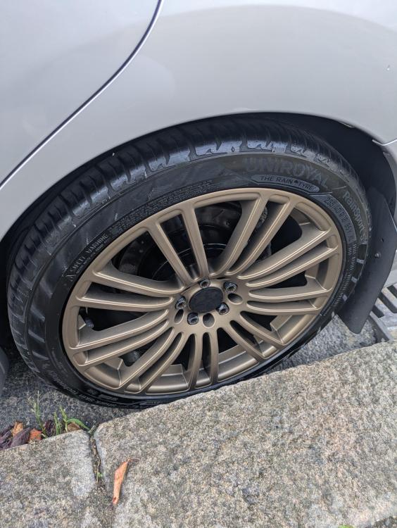back left wheel.jpg