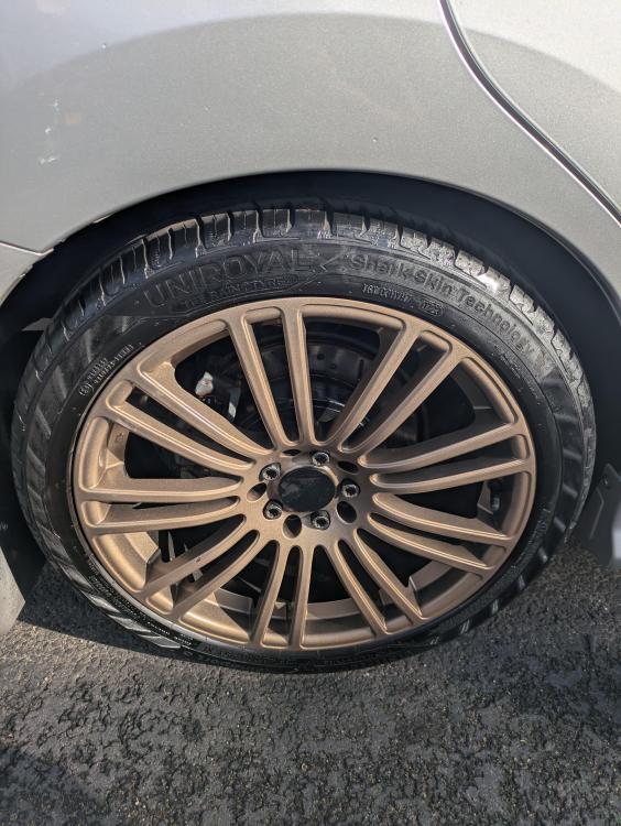 front right wheel.jpg